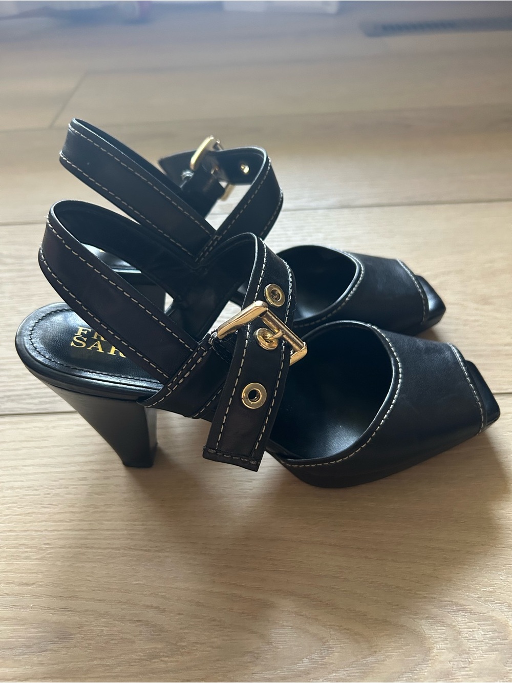 Franco Sarto L-Domare Black Leather Gold Accent S square Toe Heels 7.5 - Picture 6 of 8